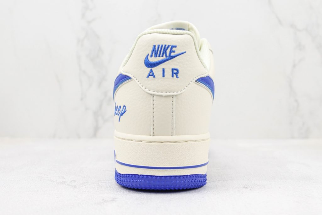 air force 1纯原版本低帮空军一号双勾白蓝色英文字母刺绣板鞋 莆田